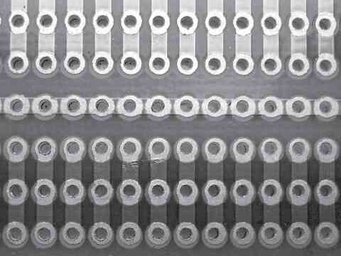 洞洞板”(萬用電路板)的選擇和焊接使用技巧 洞洞板”(萬用電路板)的選擇和焊接使用技巧