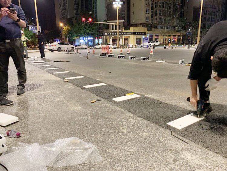 子程自主研發(fā)設(shè)計(jì)-智慧斑馬線產(chǎn)品 子程自主研發(fā)設(shè)計(jì)-智慧斑馬線產(chǎn)品